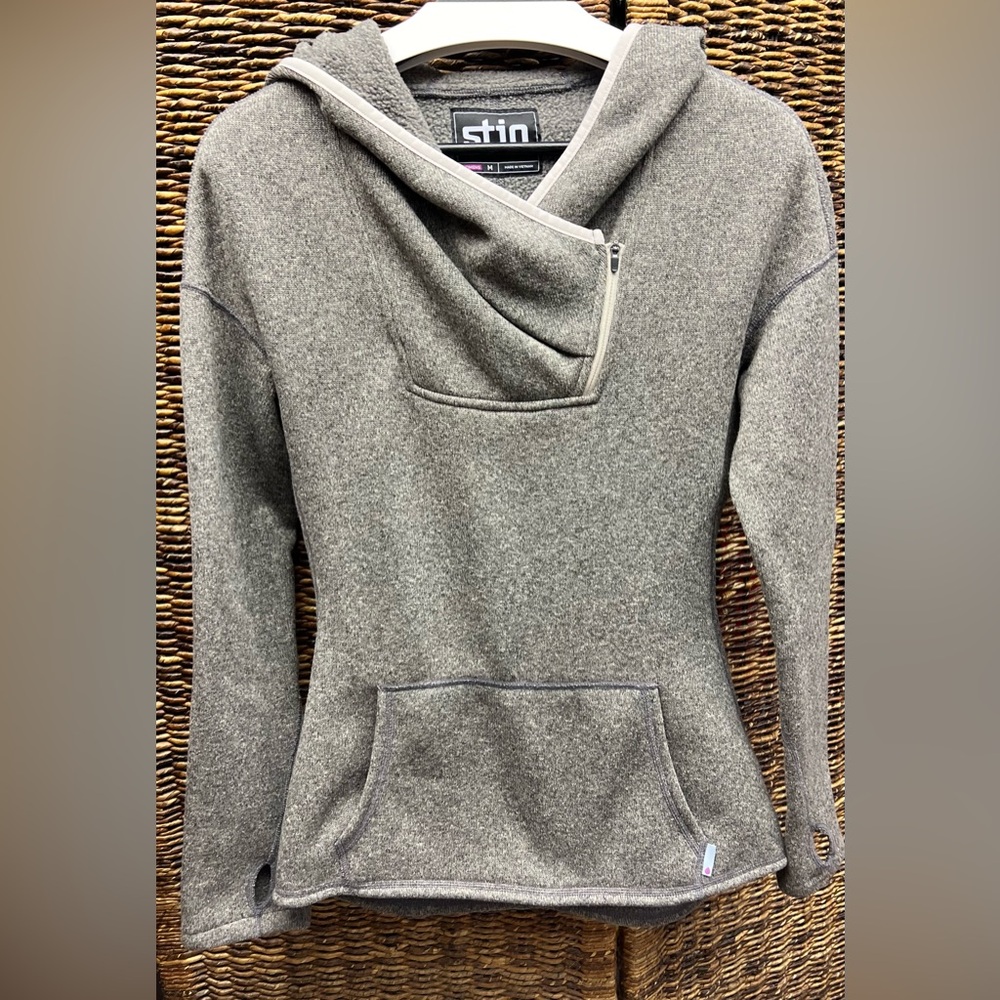 Stio- Shadow Gray,  Asymmetrical Zip Pullover-‎ Womens Medium